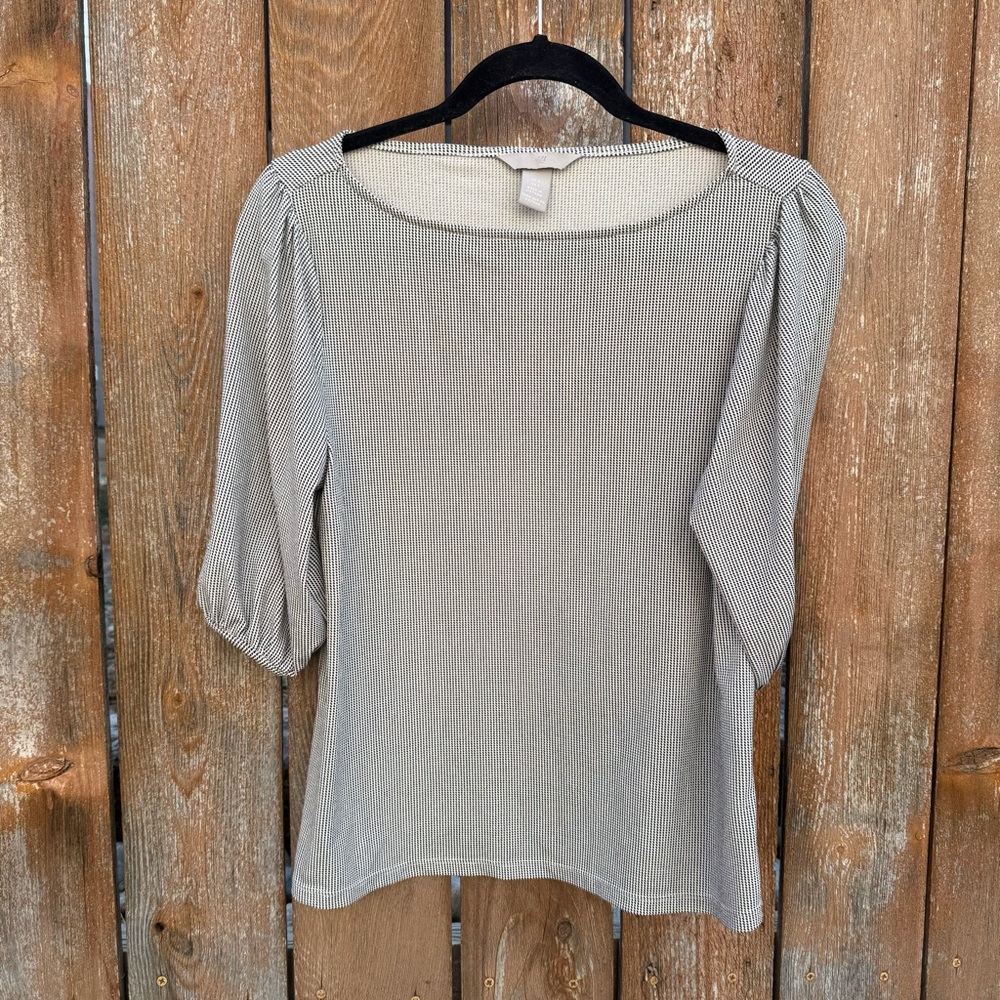 H&M Womens Black White Patterned Crew Neck Bell Sleeve Top Blouse Size Small